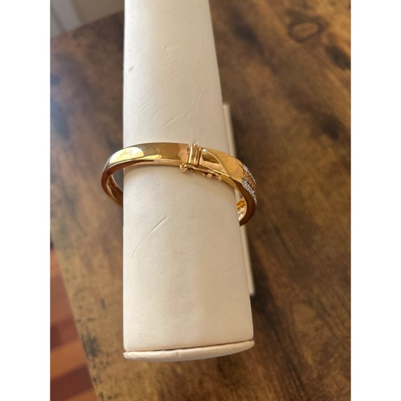 Stunning Gold Tone Hinge Bracelet With 3 Rows Of Blingy Studs - Picture 5 of 9